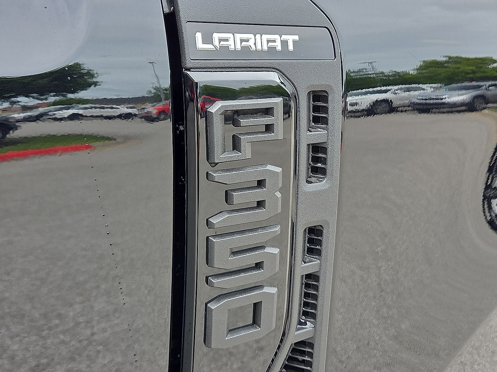 2026 Ford F-350SD Lariat