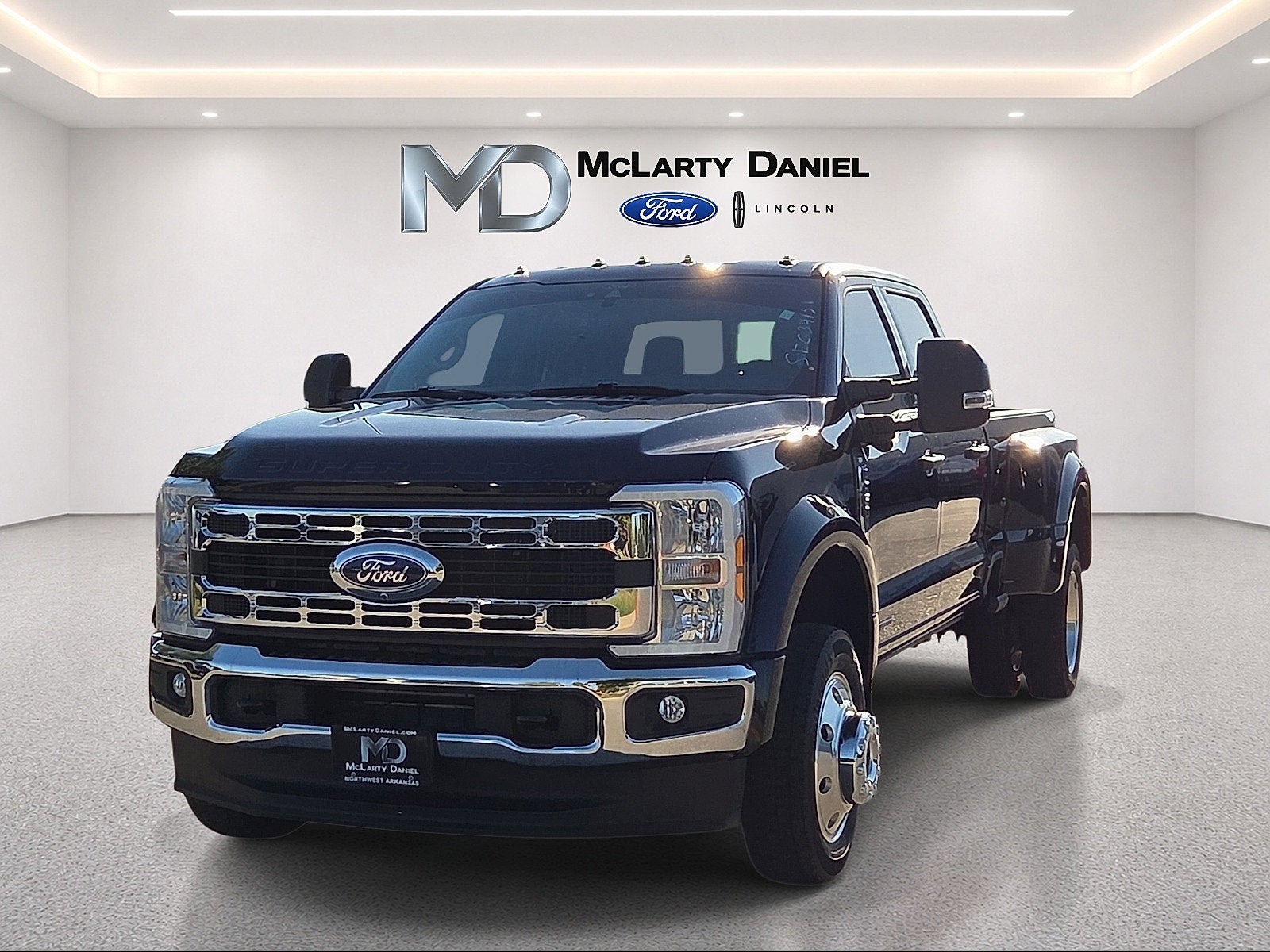 2025 Ford F-450SD XLT DRW