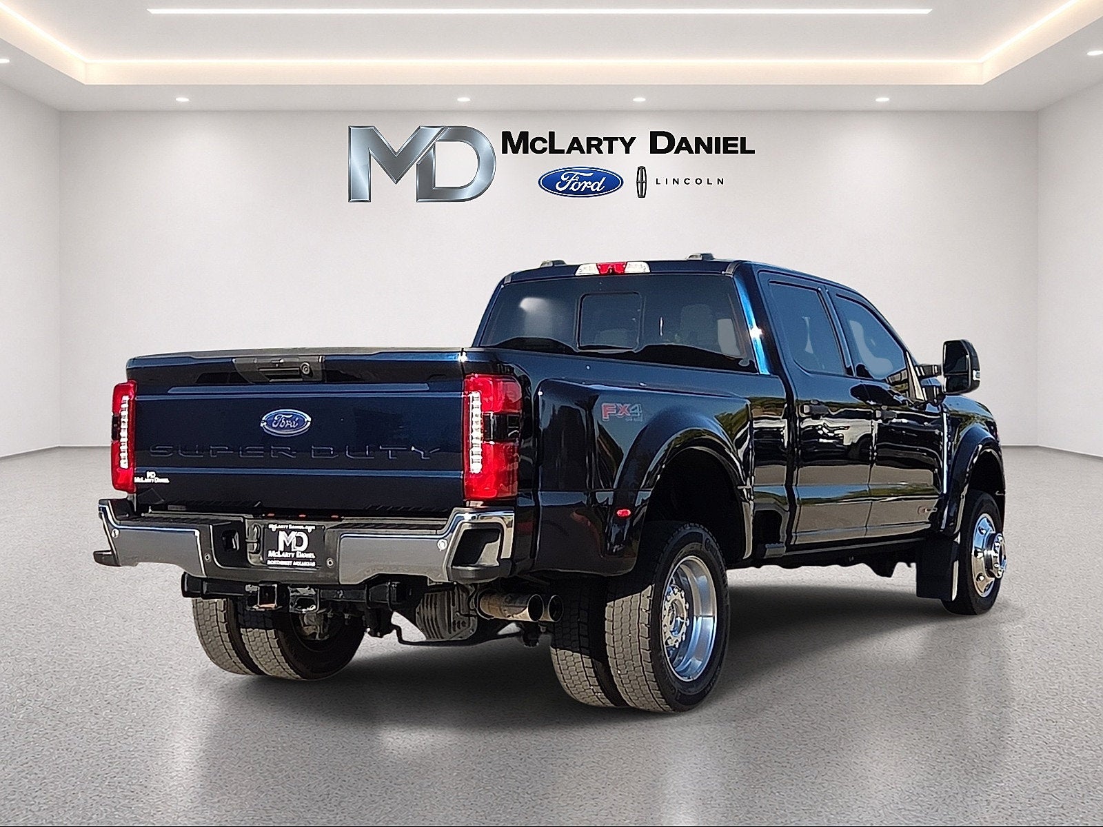 2025 Ford F-450SD XLT DRW