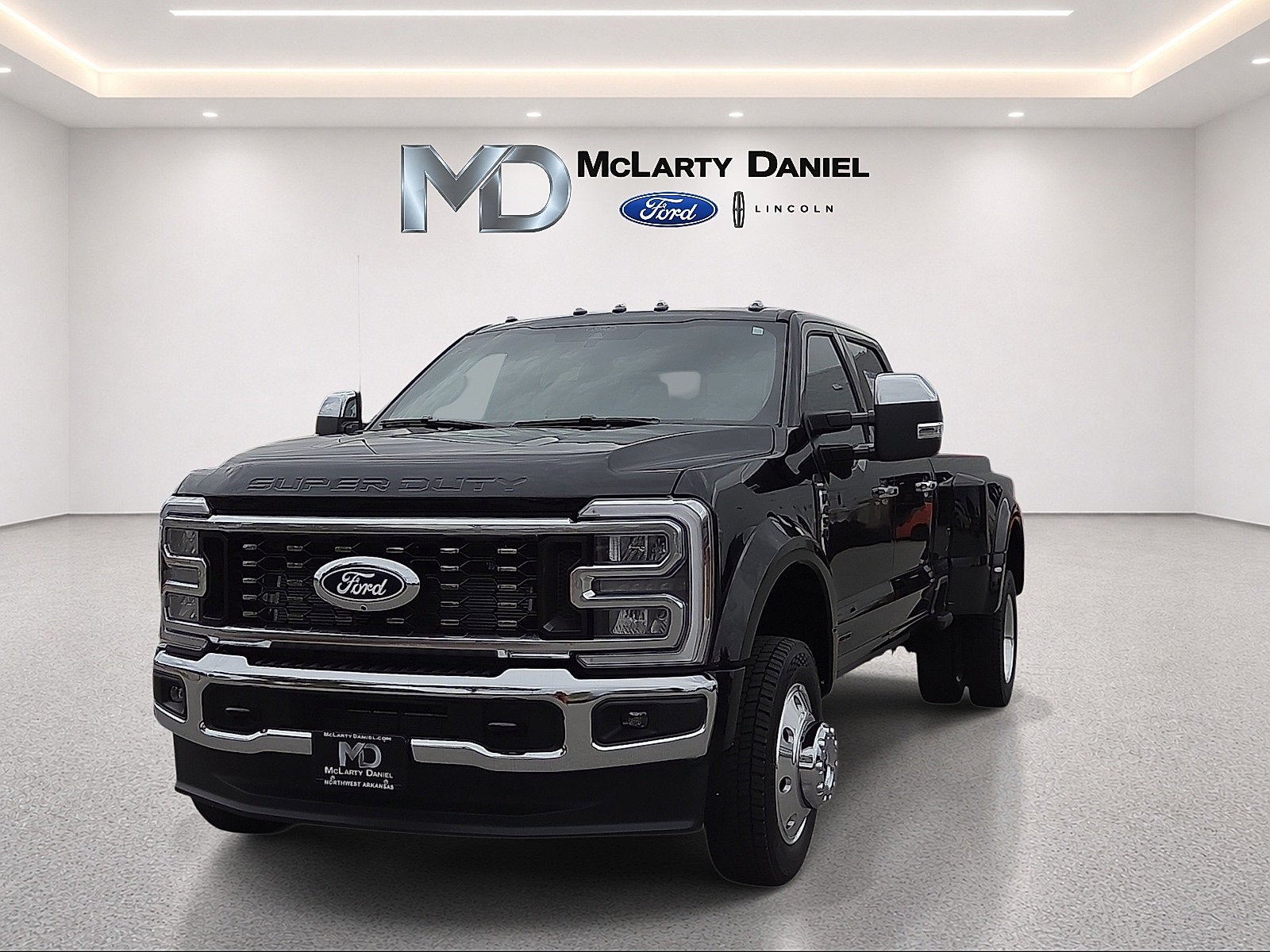 2027 Ford F-450SD Lariat DRW