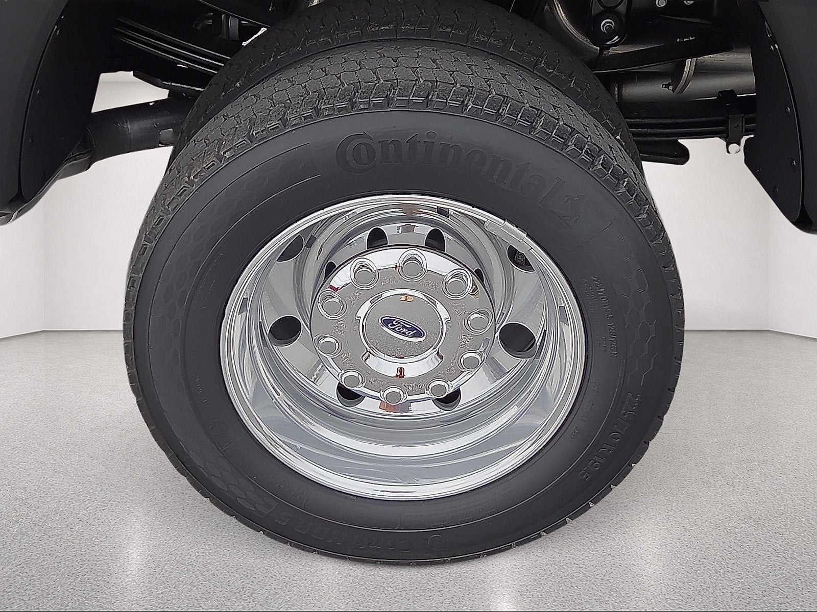 2027 Ford F-450SD Lariat DRW