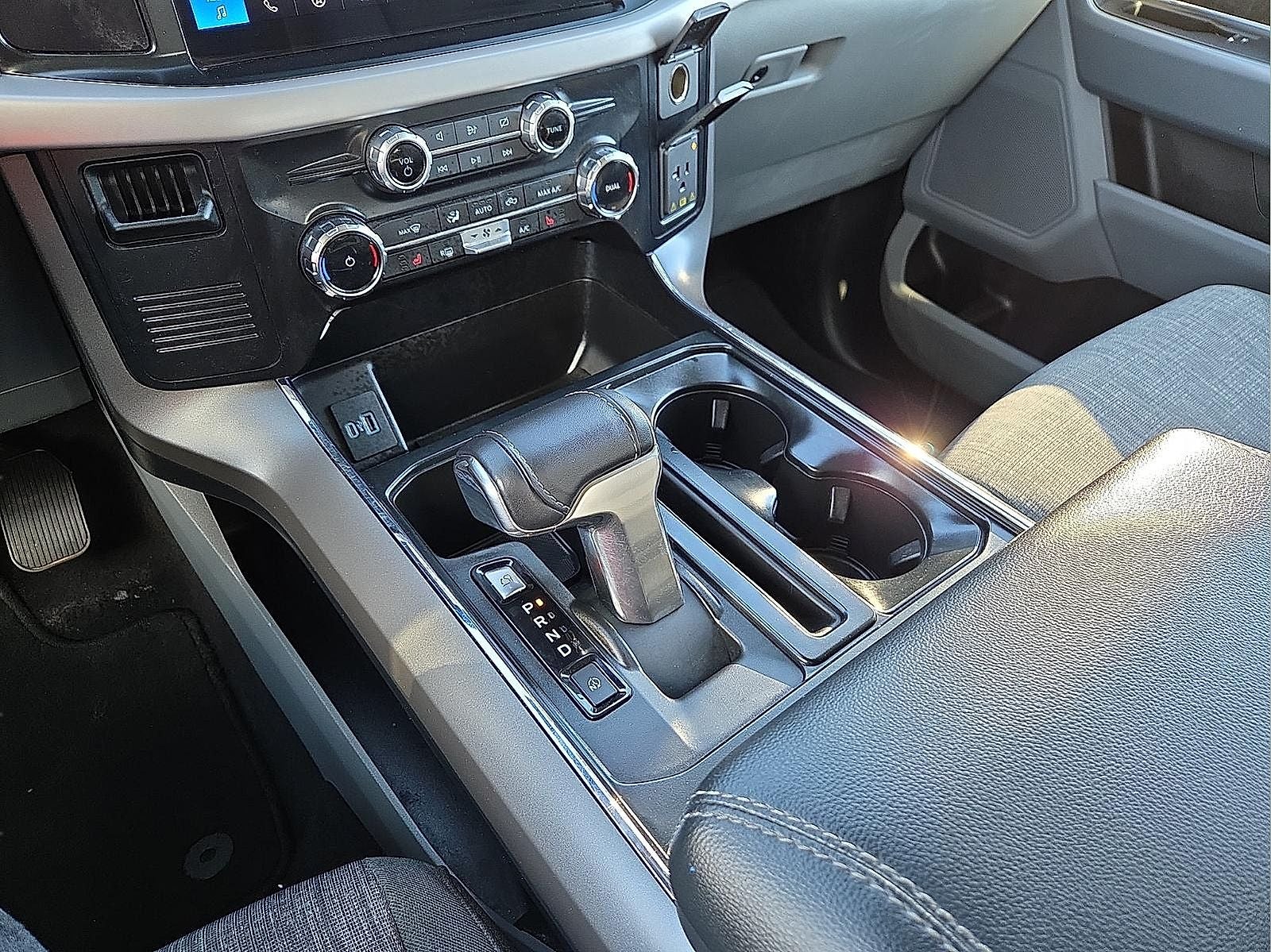 2023 Ford F-150 Lightning XLT