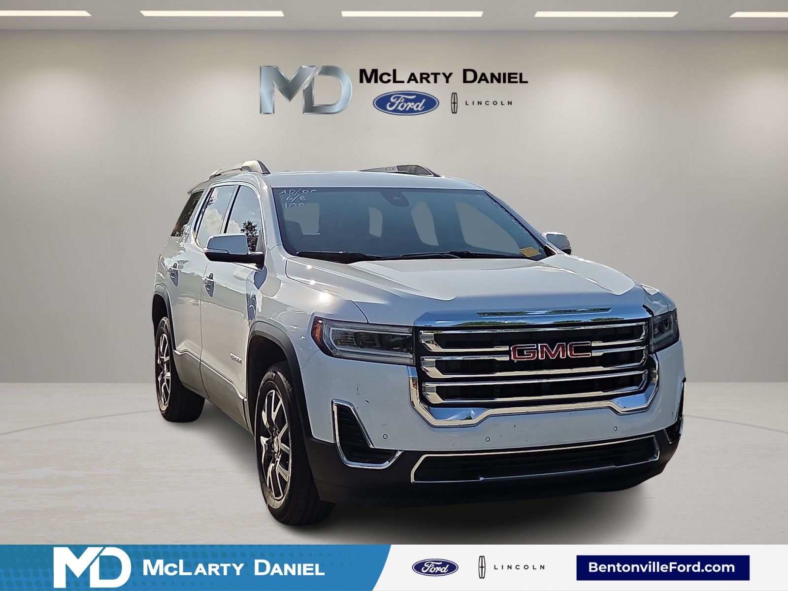 2022 GMC Acadia SLE