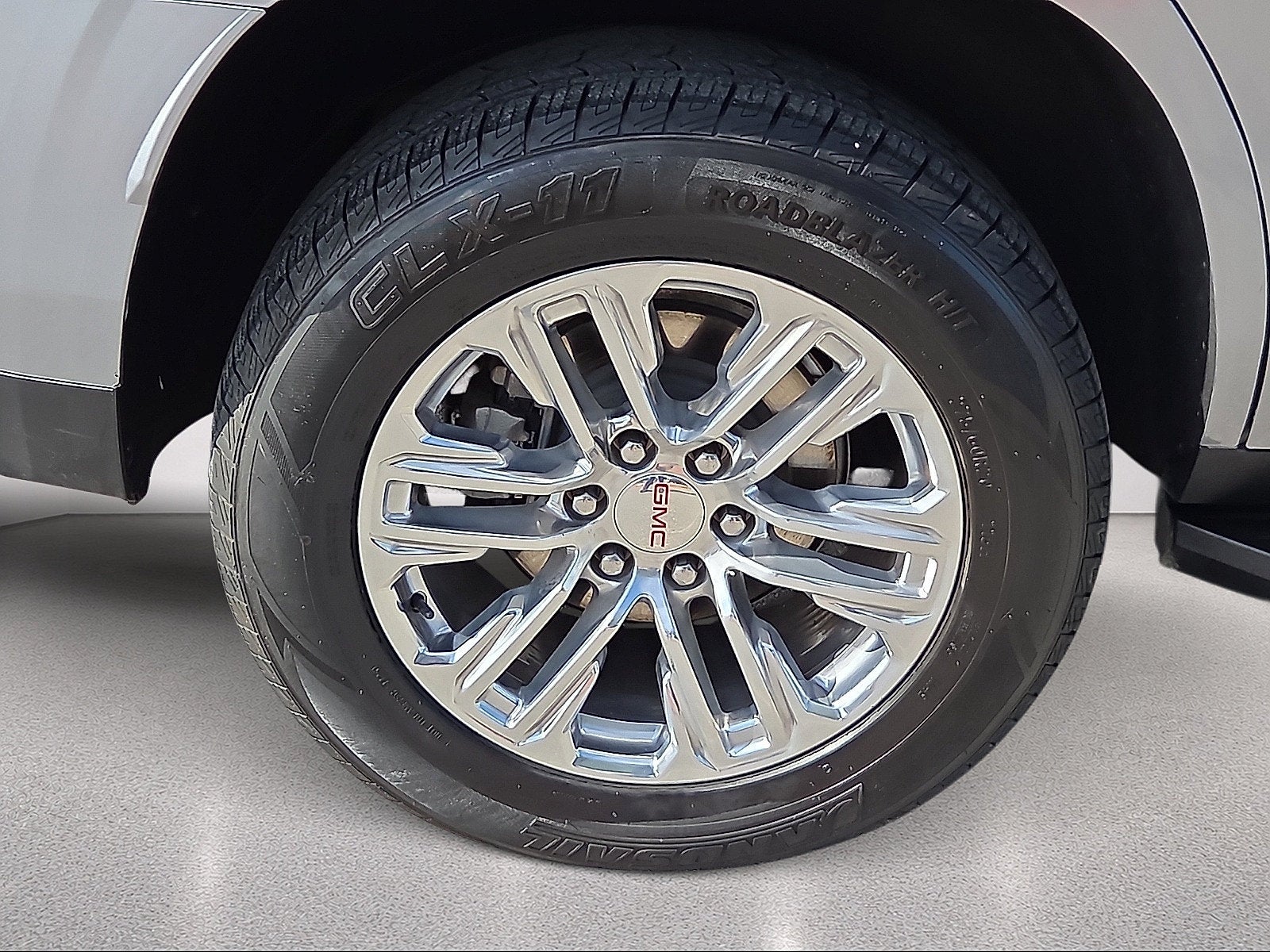 2024 GMC Yukon SLT