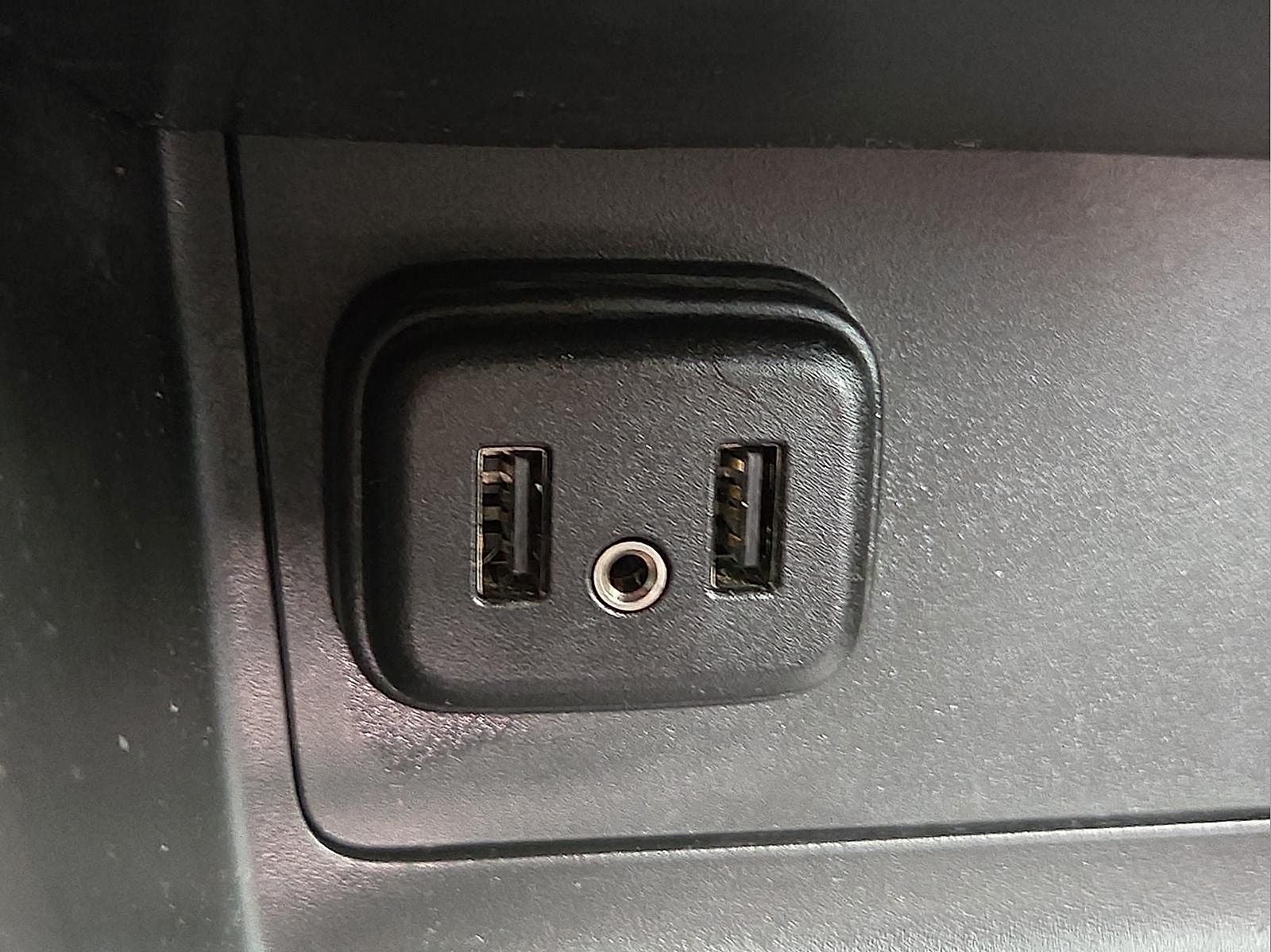 2022 GMC Canyon AT4 w/Leather