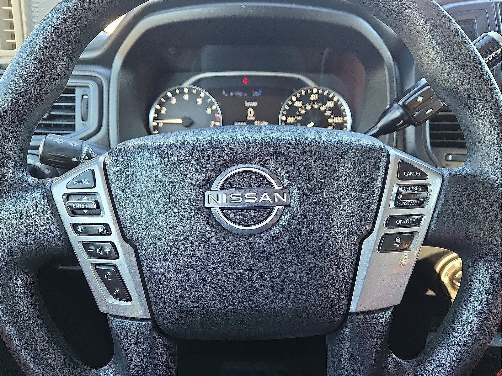 2024 Nissan Titan SV