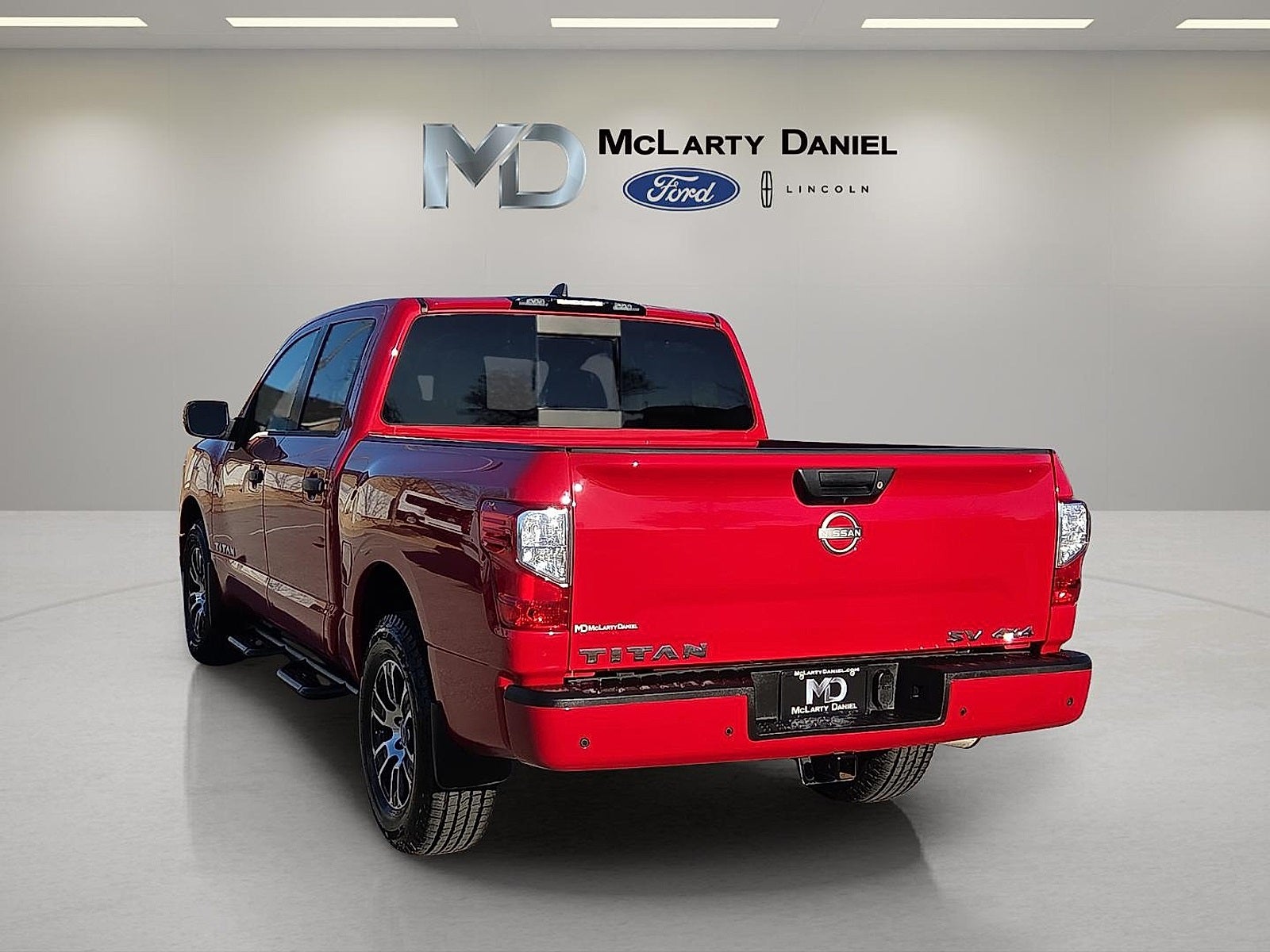 2024 Nissan Titan SV