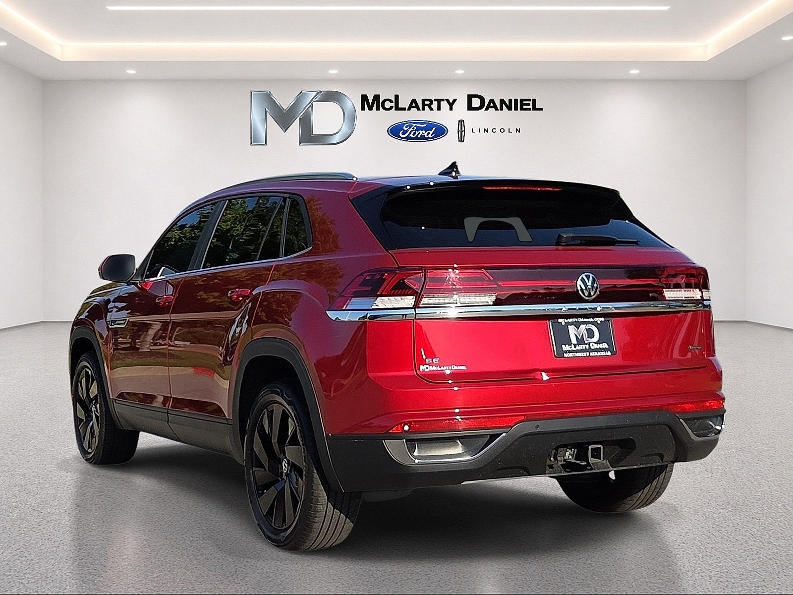 2024 Volkswagen Atlas Cross Sport 2.0T SE w/Technology