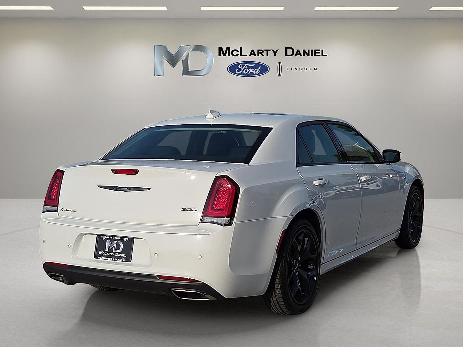 2022 Chrysler 300 Touring