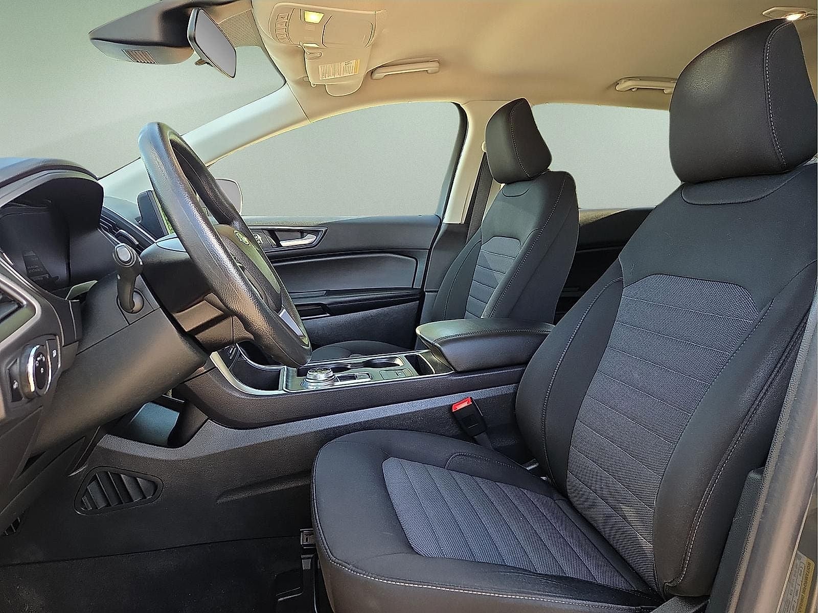 2023 Ford Edge SE