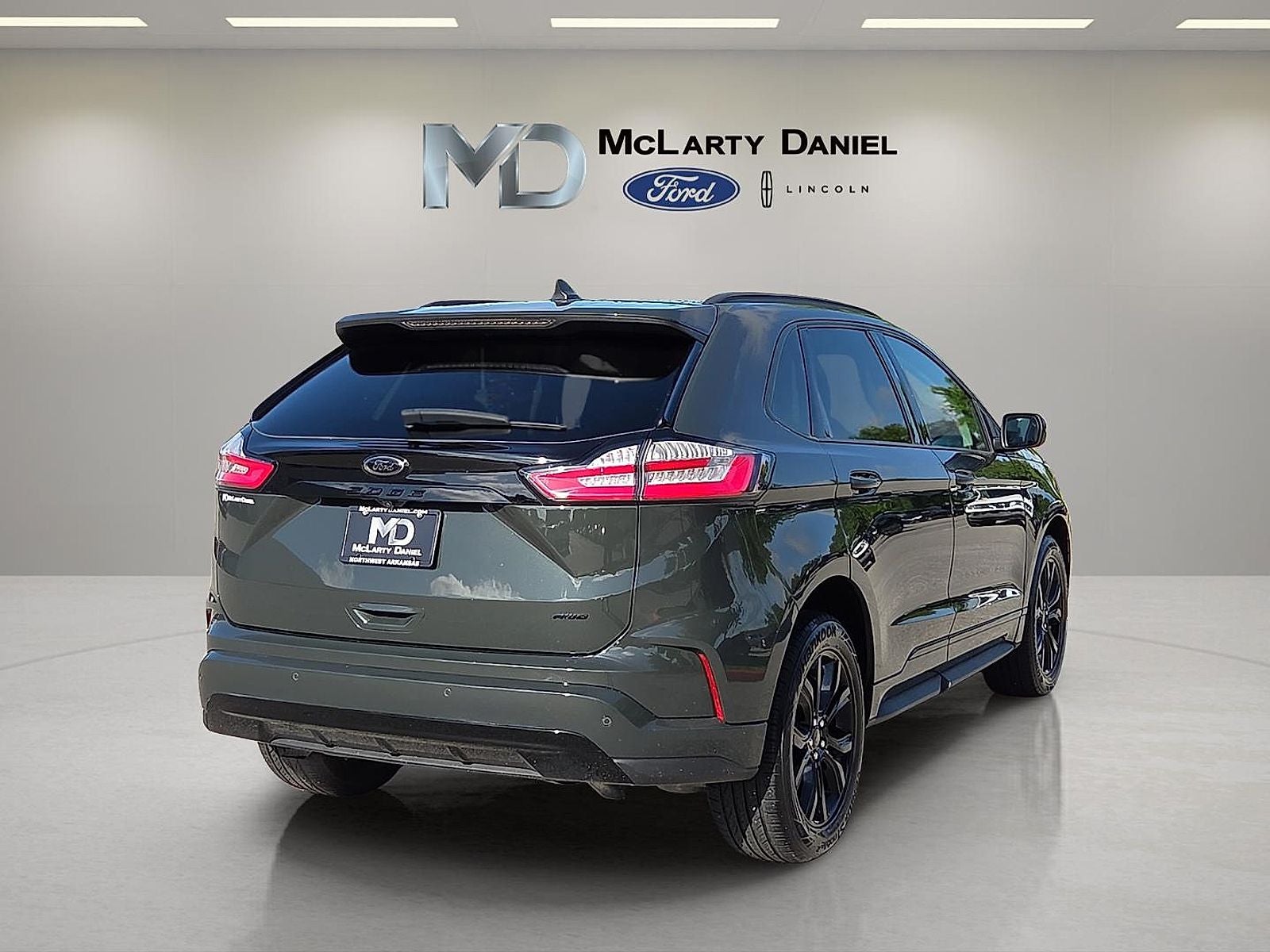 2023 Ford Edge SE