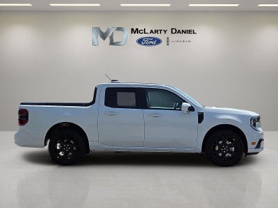 2025 Ford Maverick Lobo Standard