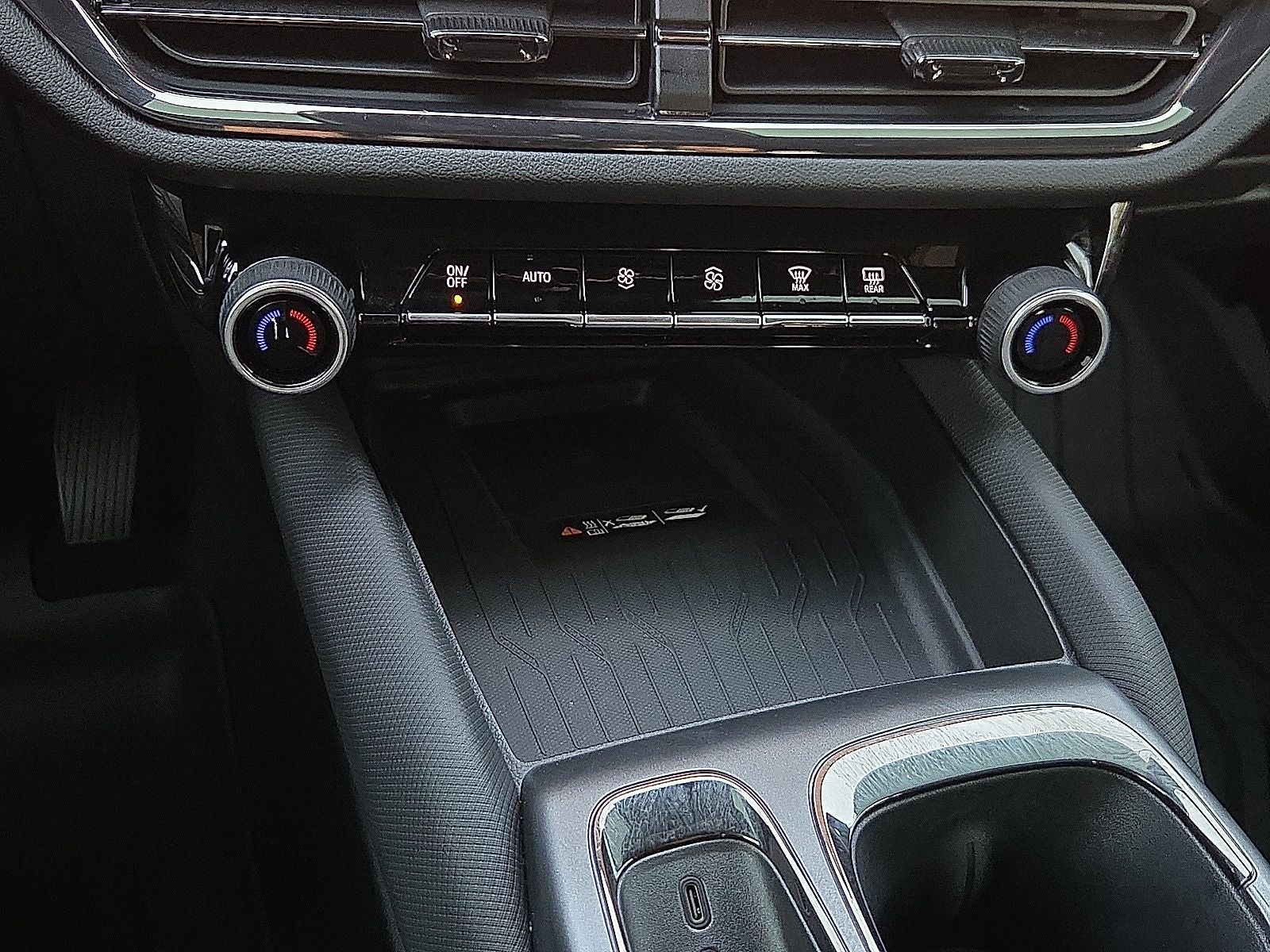 2025 Chevrolet Equinox EV RS