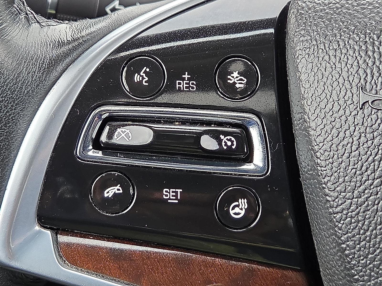 2015 Cadillac SRX Premium