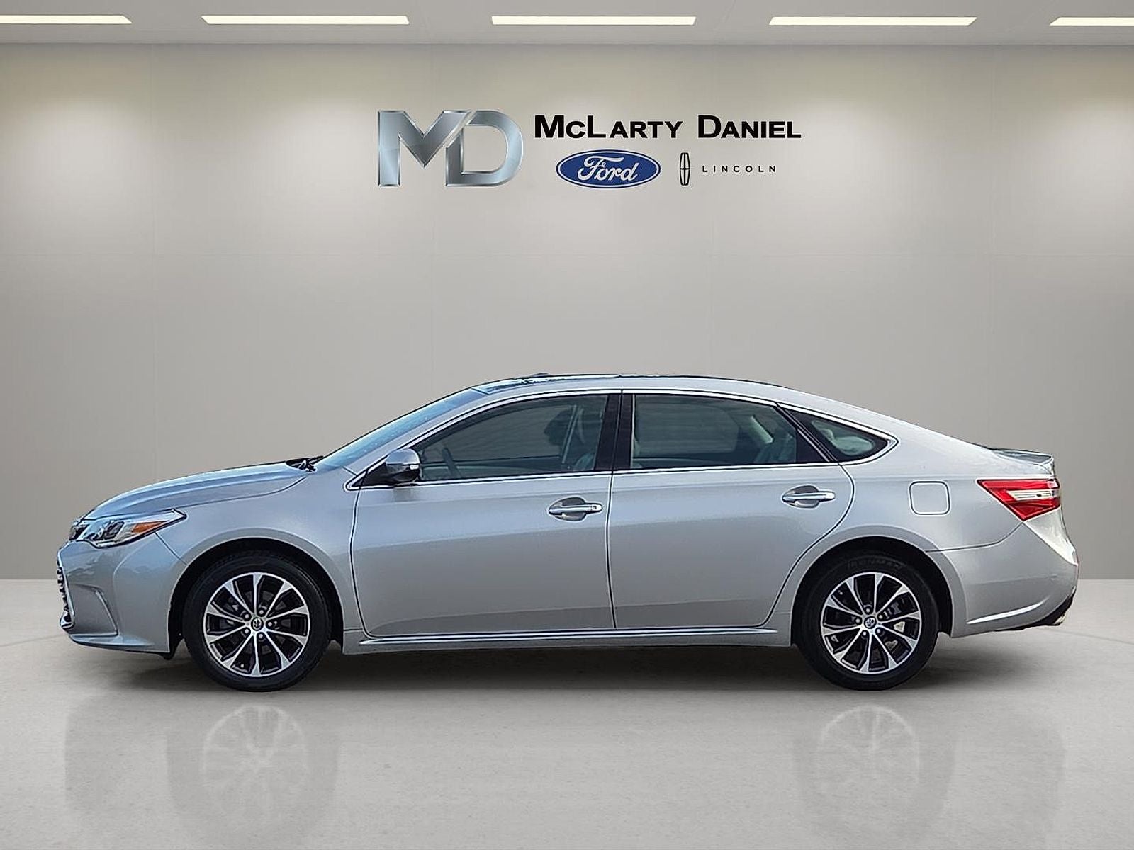 2018 Toyota Avalon XLE Premium