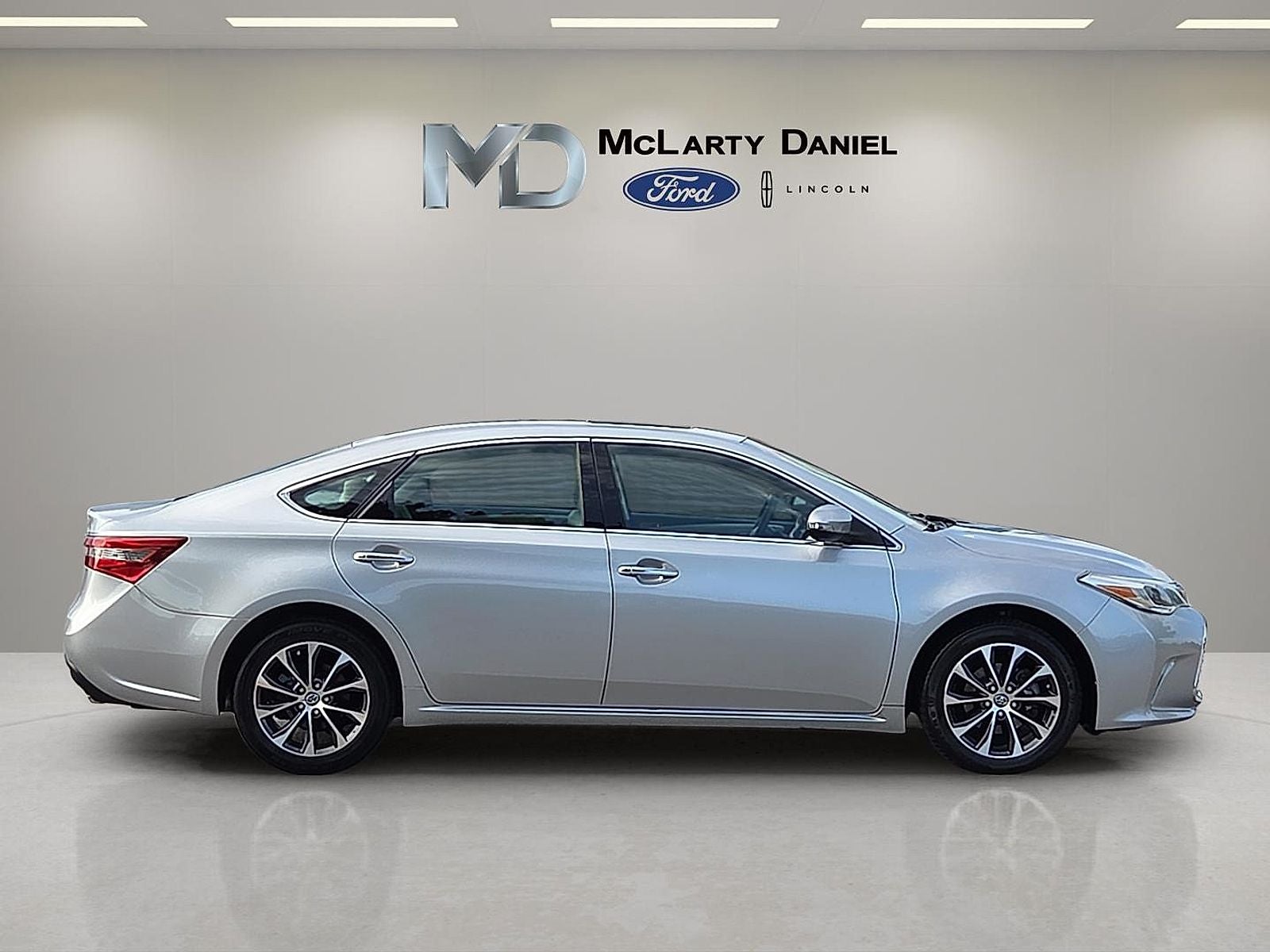 2018 Toyota Avalon XLE Premium