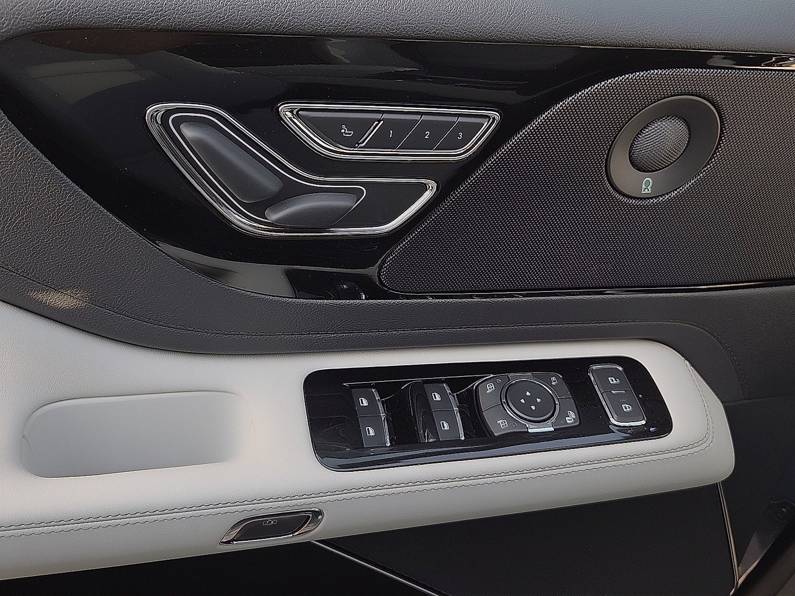 2027 Lincoln Aviator Premiere