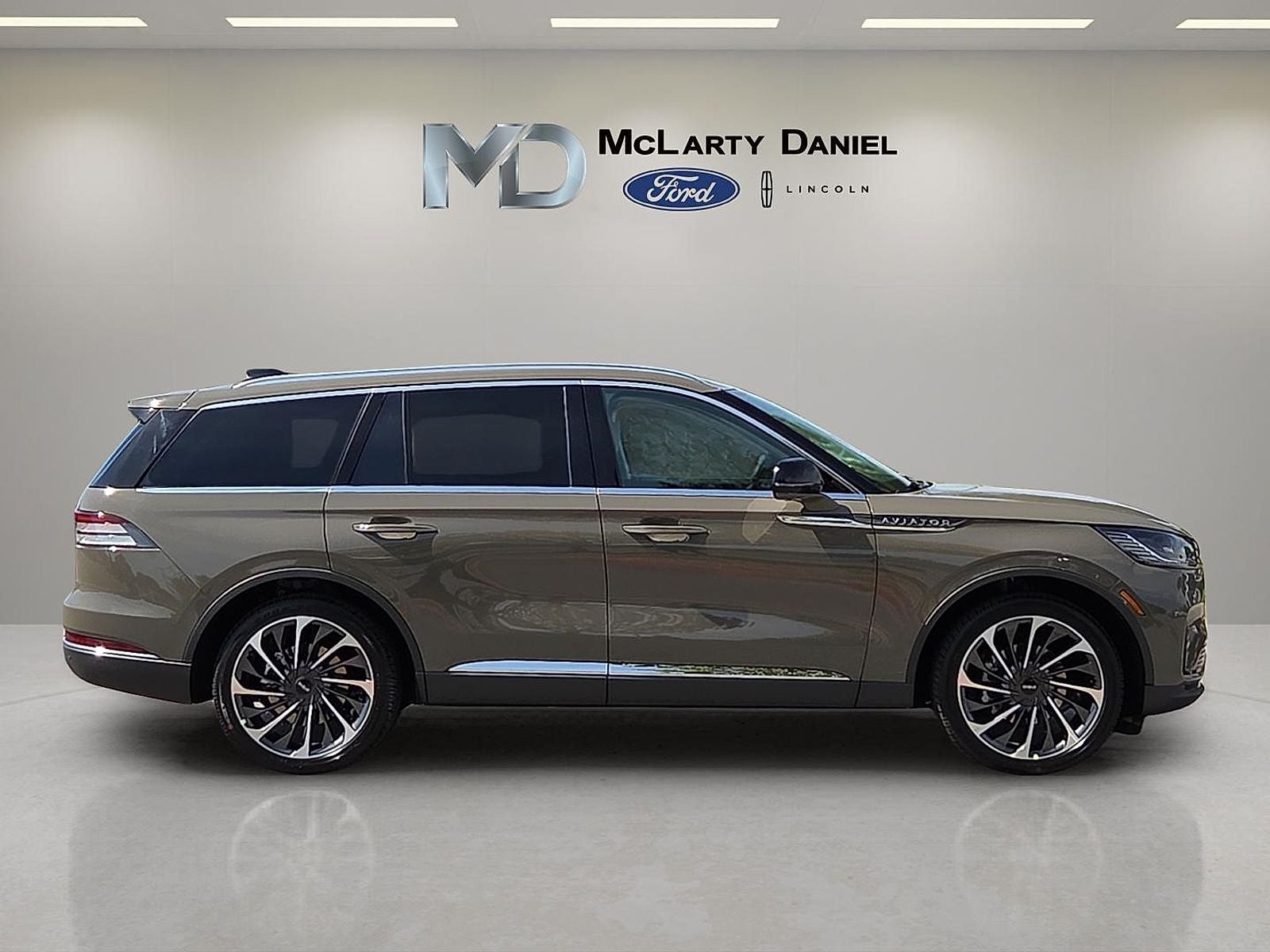 2026 Lincoln Aviator Reserve Premium