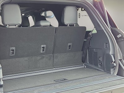 2027 Lincoln Navigator Reserve