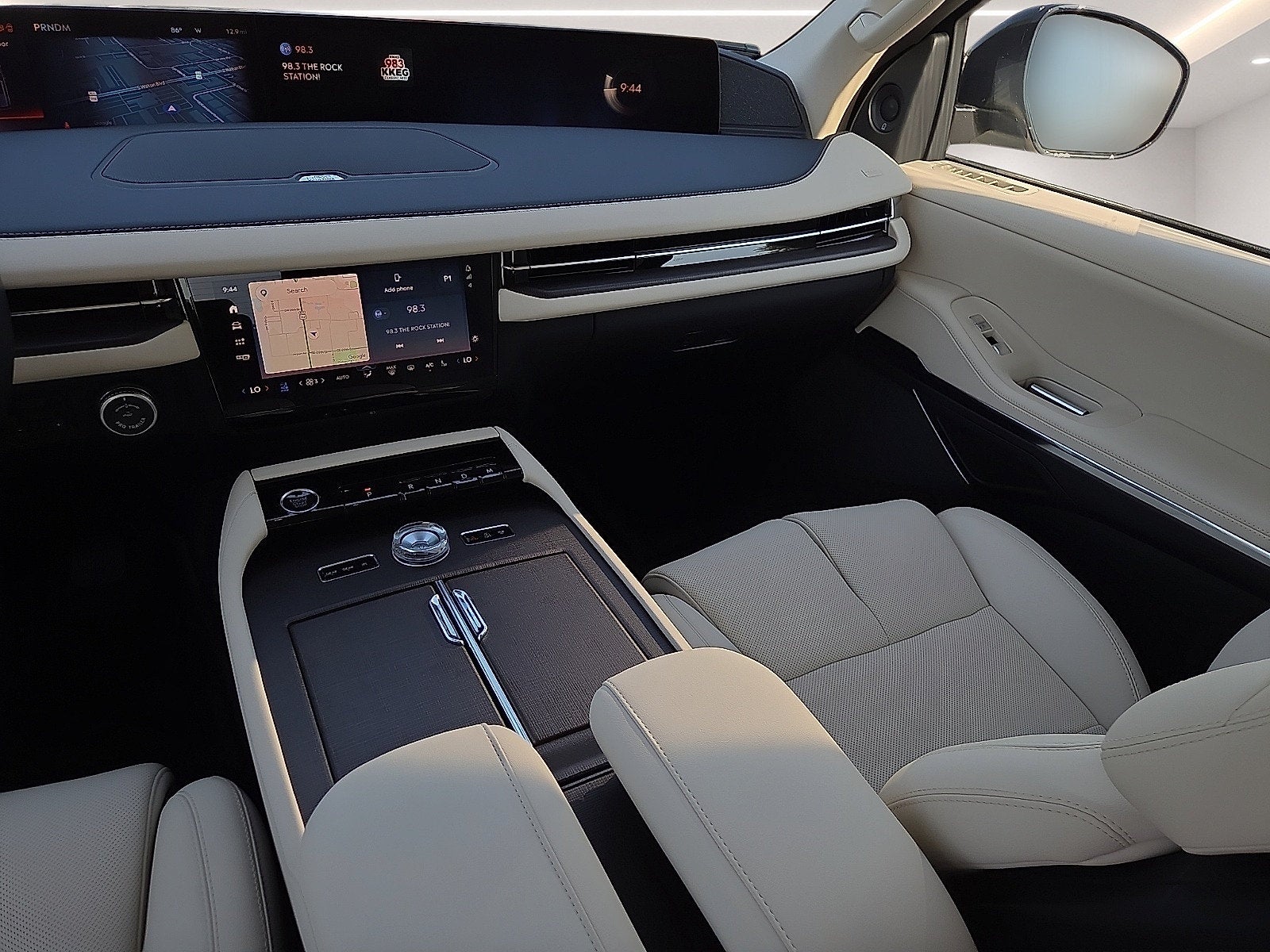 2027 Lincoln Navigator Reserve