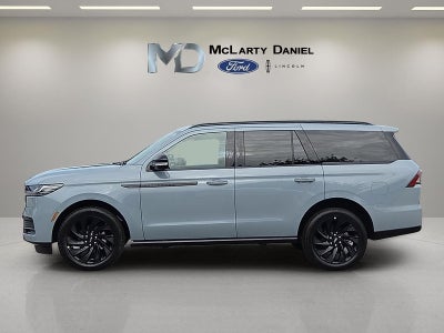 2027 Lincoln Navigator Reserve