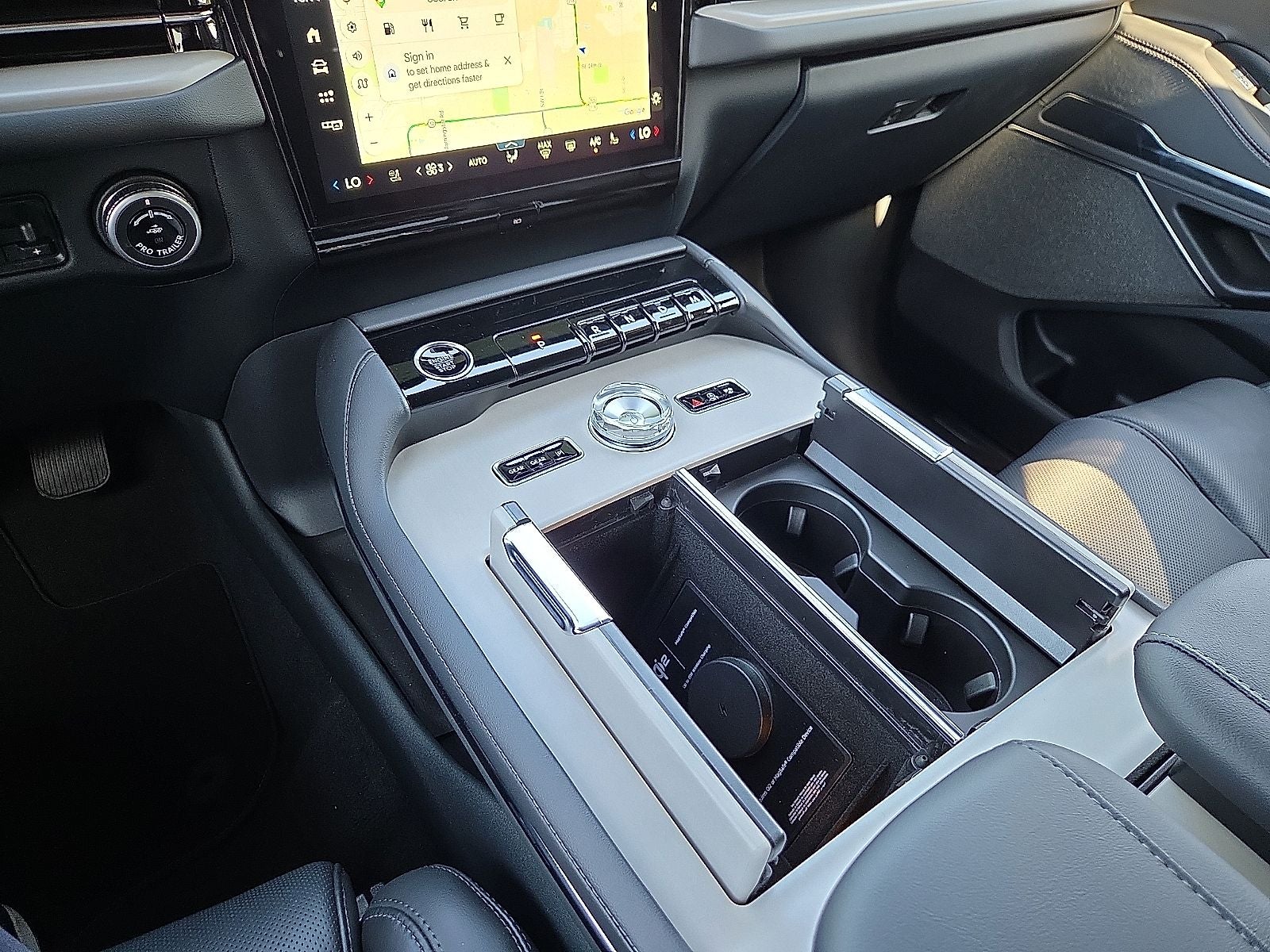 2027 Lincoln Navigator Reserve