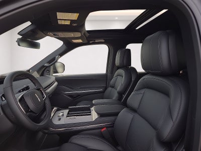 2027 Lincoln Navigator Reserve