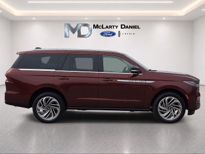 2027 Lincoln Navigator Reserve