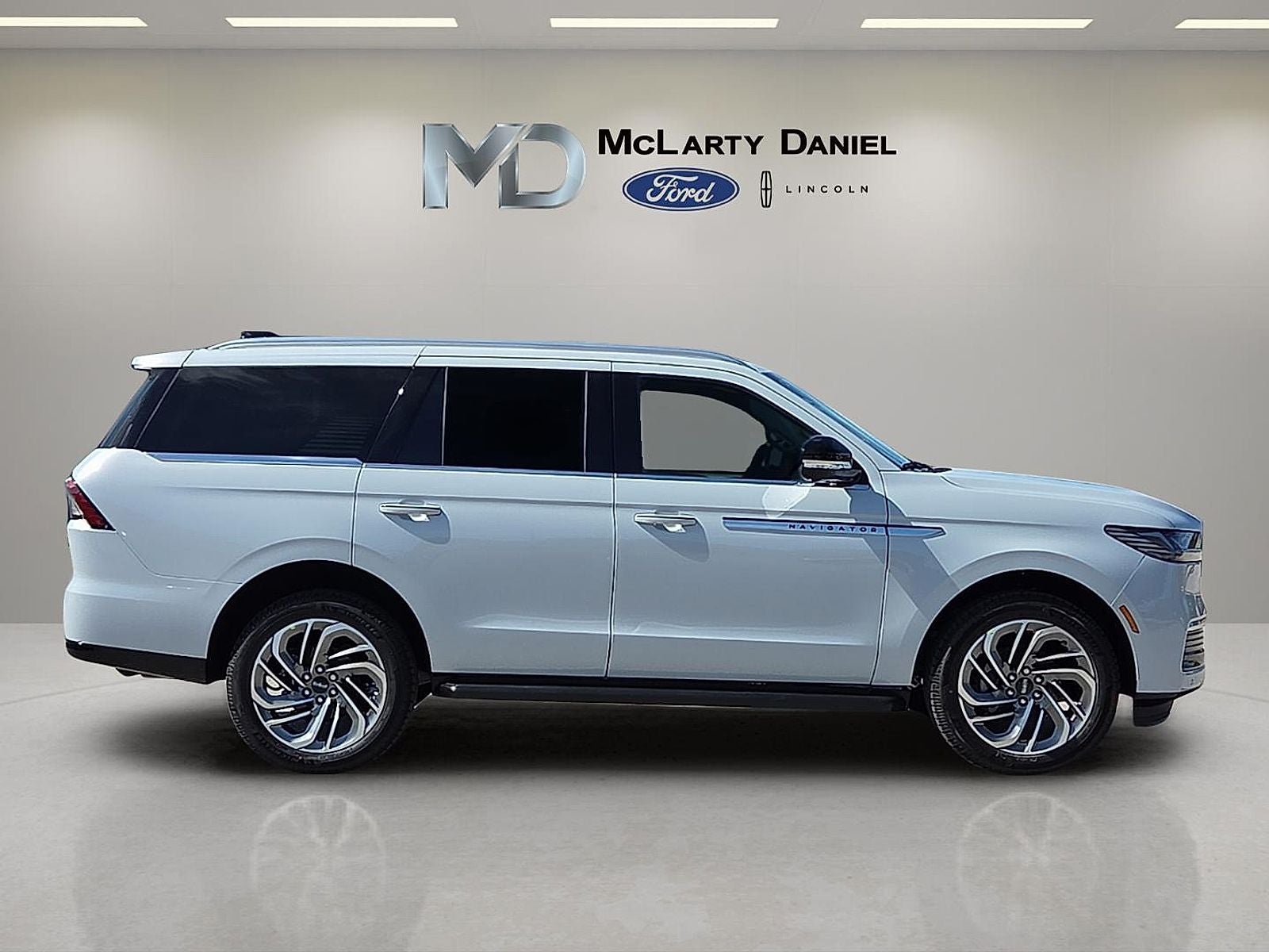 2026 Lincoln Navigator Premiere