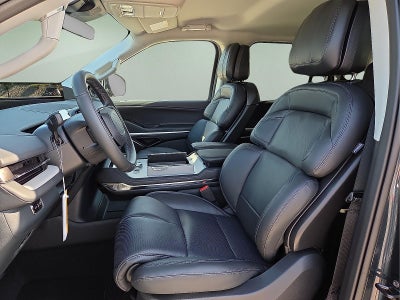 2026 Lincoln Navigator Premiere