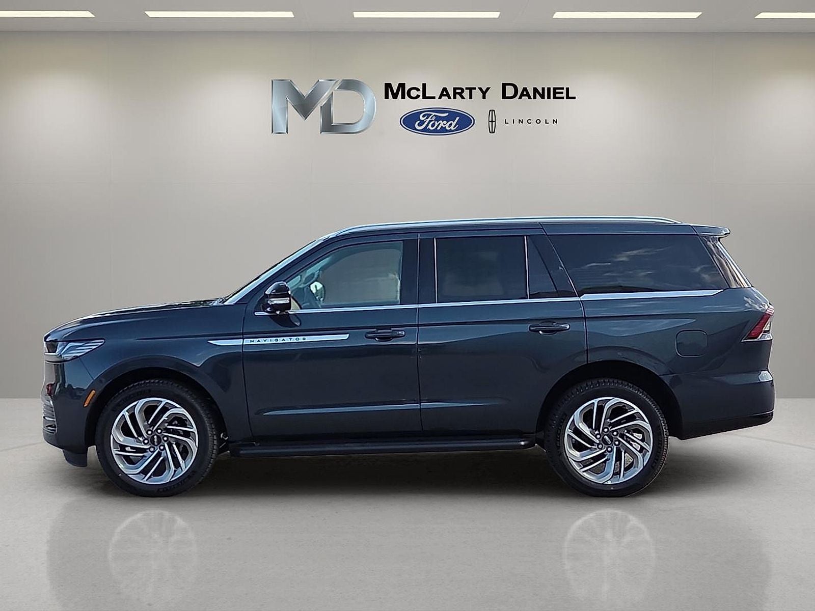 2026 Lincoln Navigator Premiere