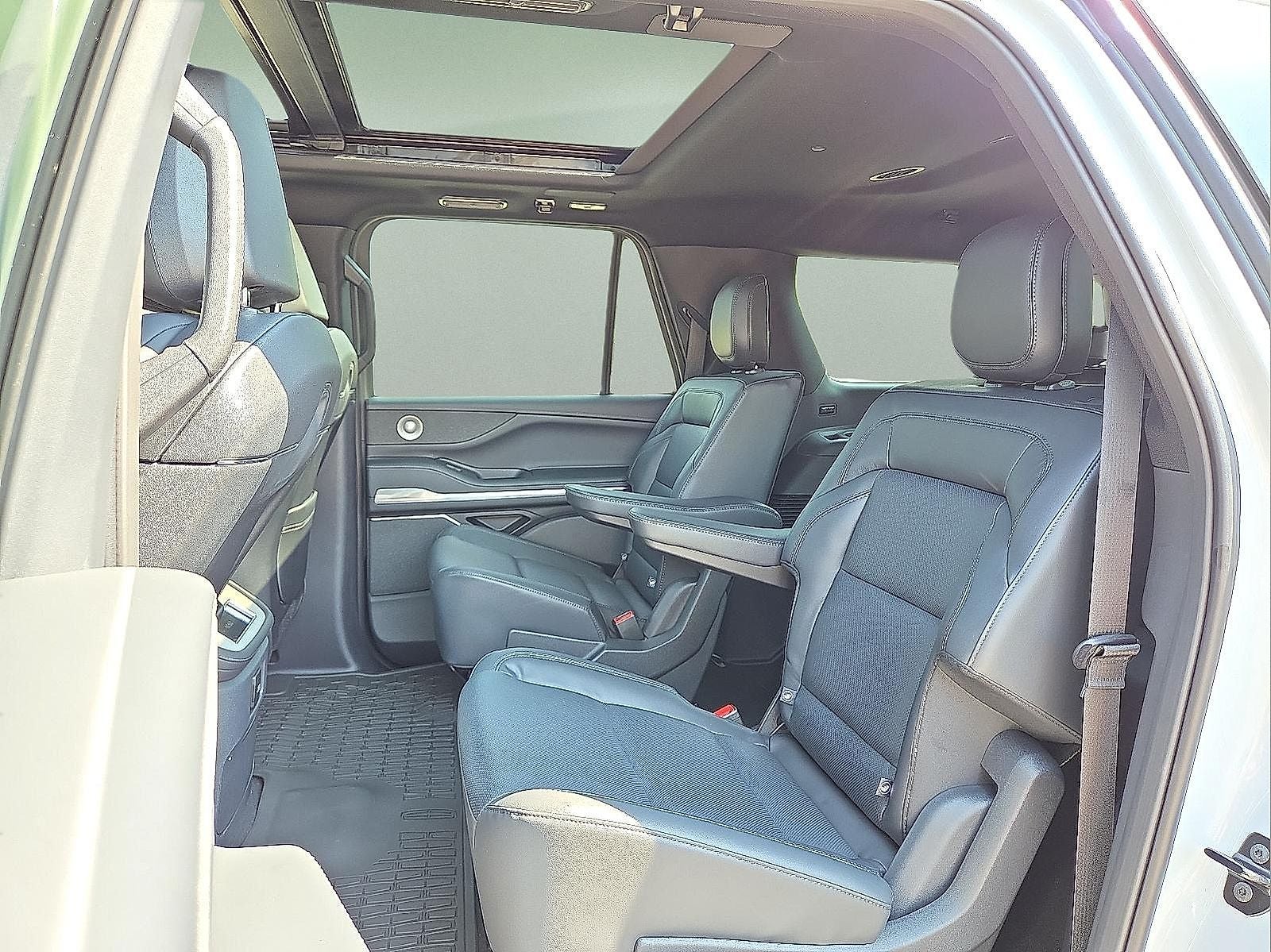 2025 Lincoln Navigator L Reserve