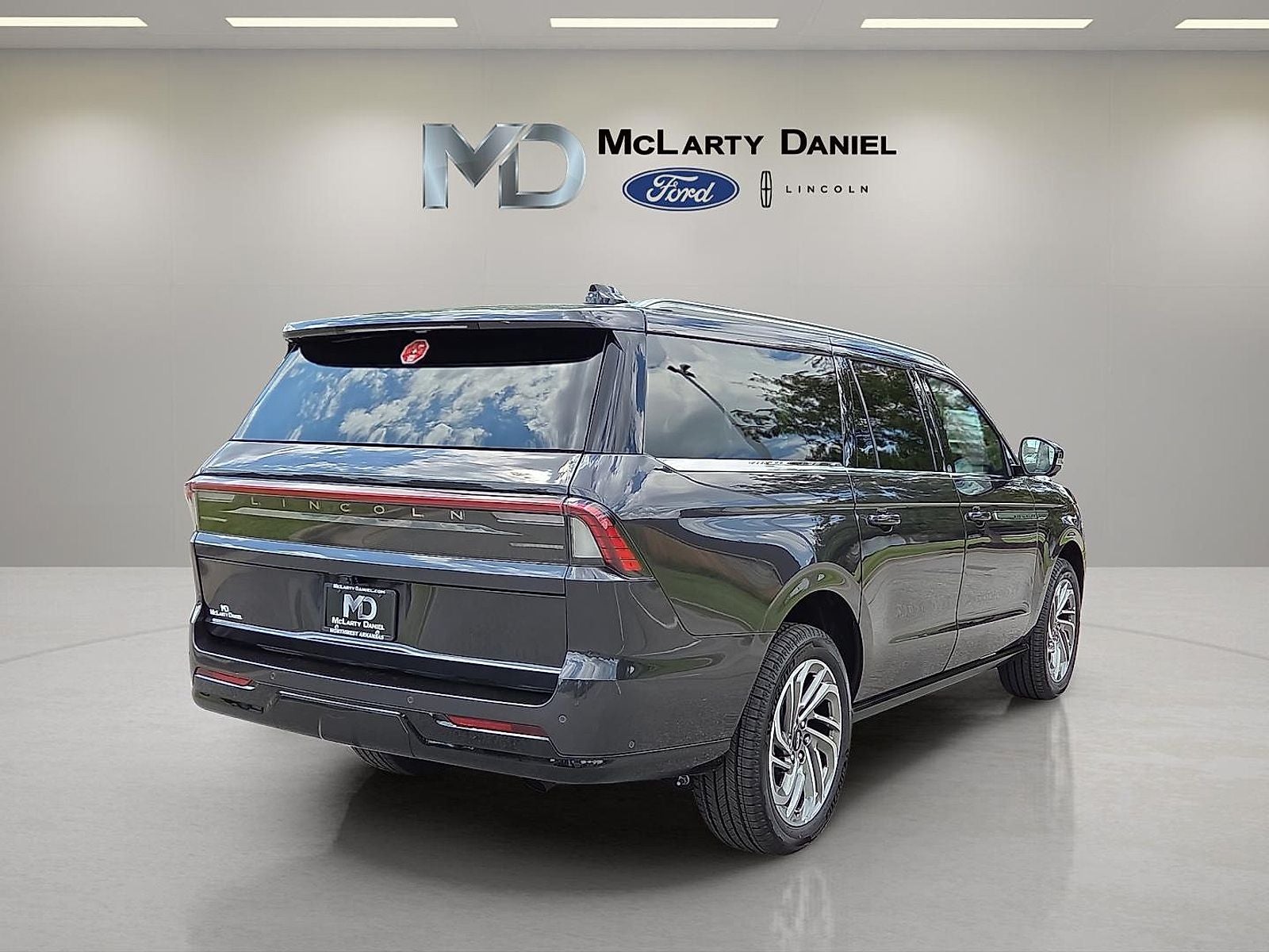 2025 Lincoln Navigator L Reserve