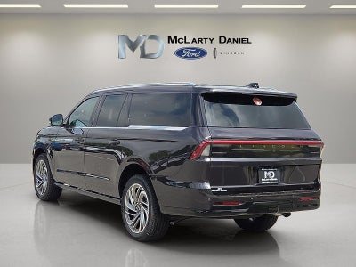 2027 Lincoln Navigator L Reserve