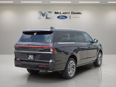 2027 Lincoln Navigator L Reserve