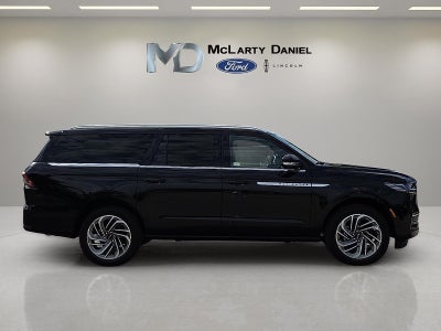 2025 Lincoln Navigator L Reserve