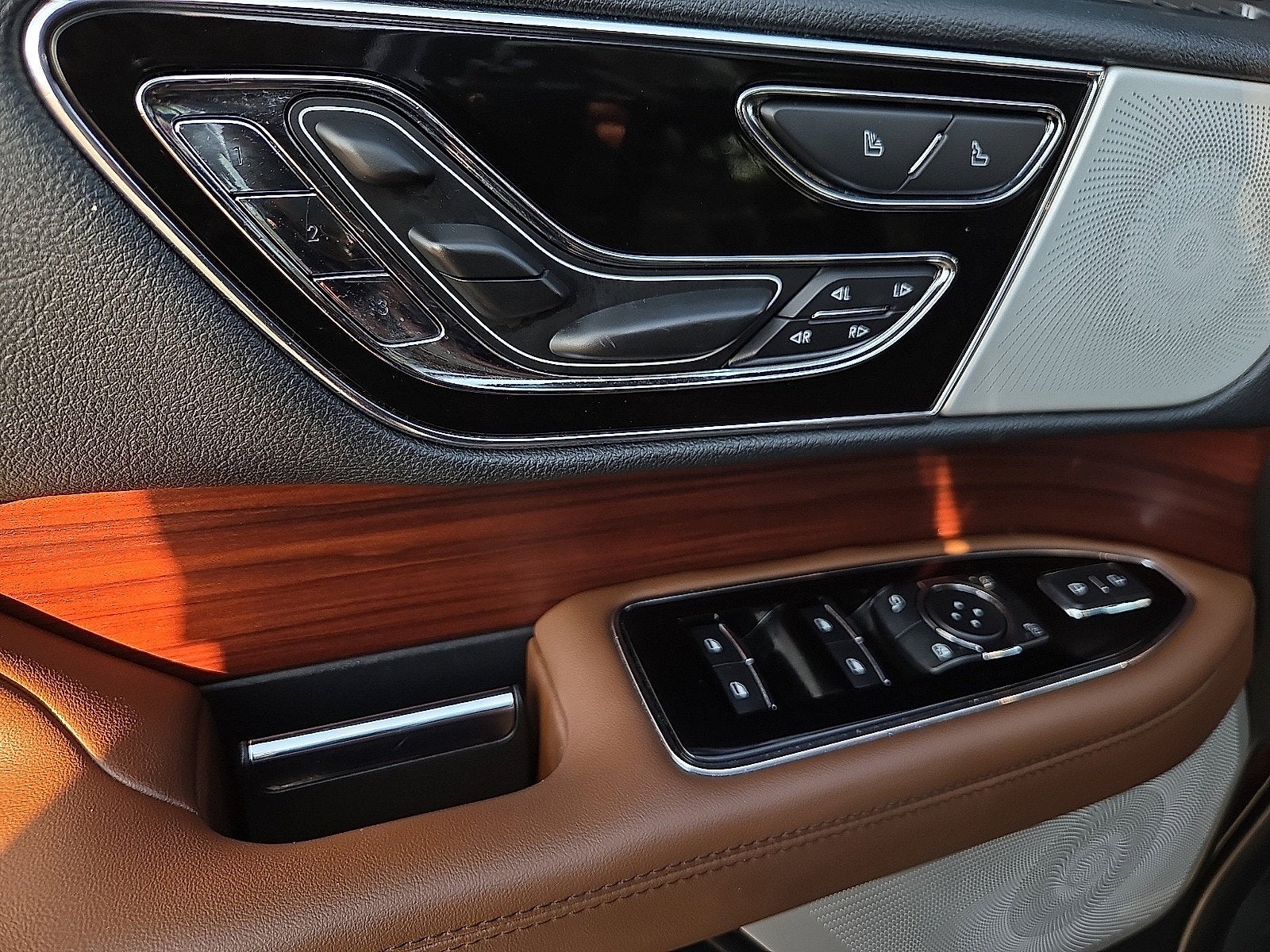 2023 Lincoln Navigator L Reserve