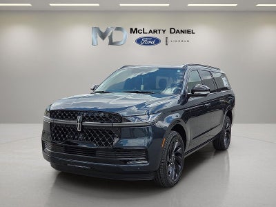 2026 Lincoln Navigator L Reserve