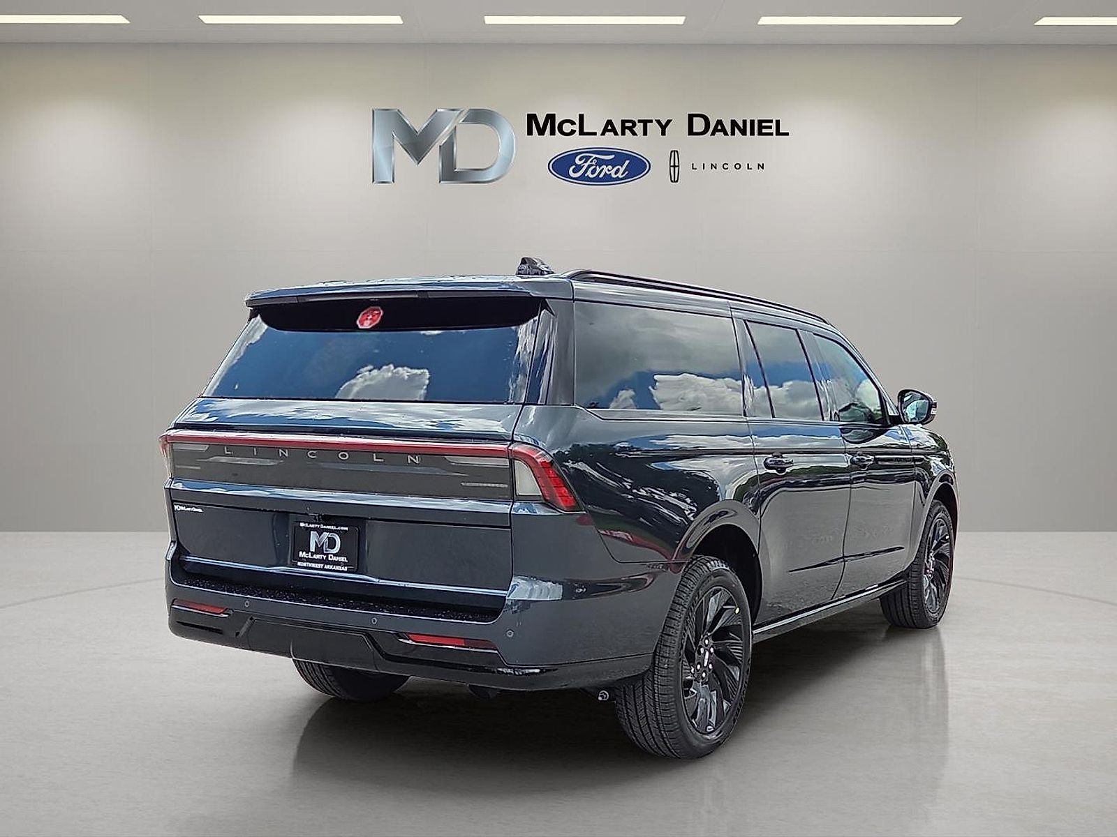 2026 Lincoln Navigator L Reserve