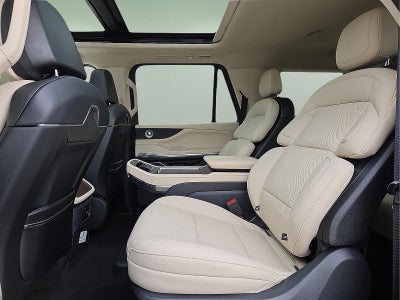 2027 Lincoln Navigator L Reserve