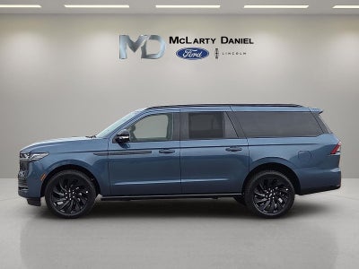 2027 Lincoln Navigator L Reserve