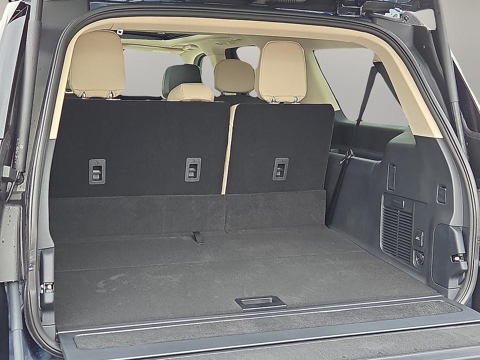 2027 Lincoln Navigator L Reserve
