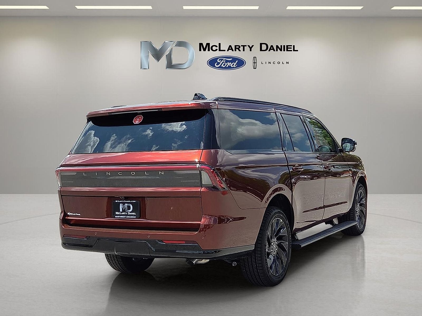 2027 Lincoln Navigator L Reserve