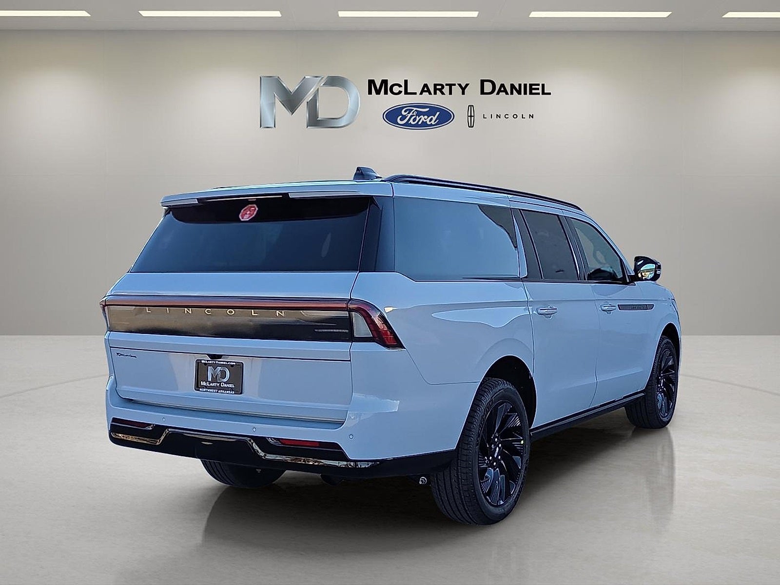 2025 Lincoln Navigator L Reserve