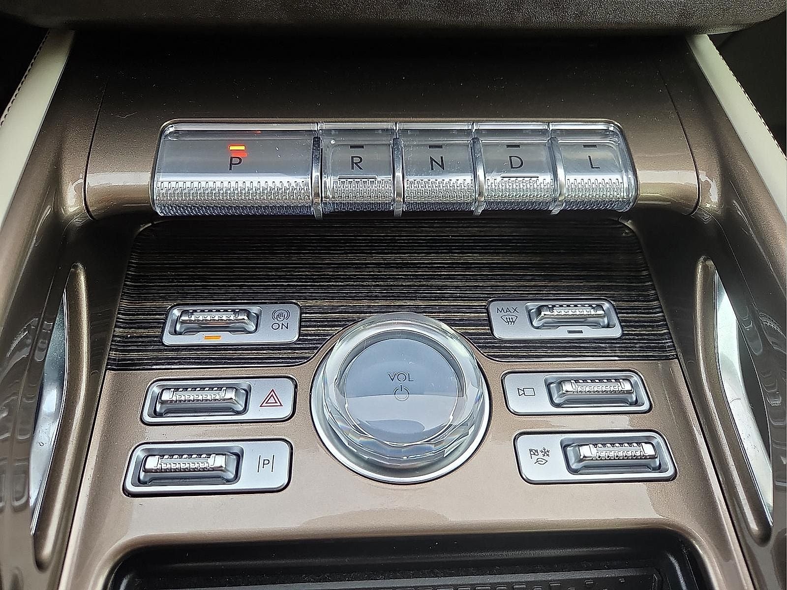 2025 Lincoln Nautilus Black Label