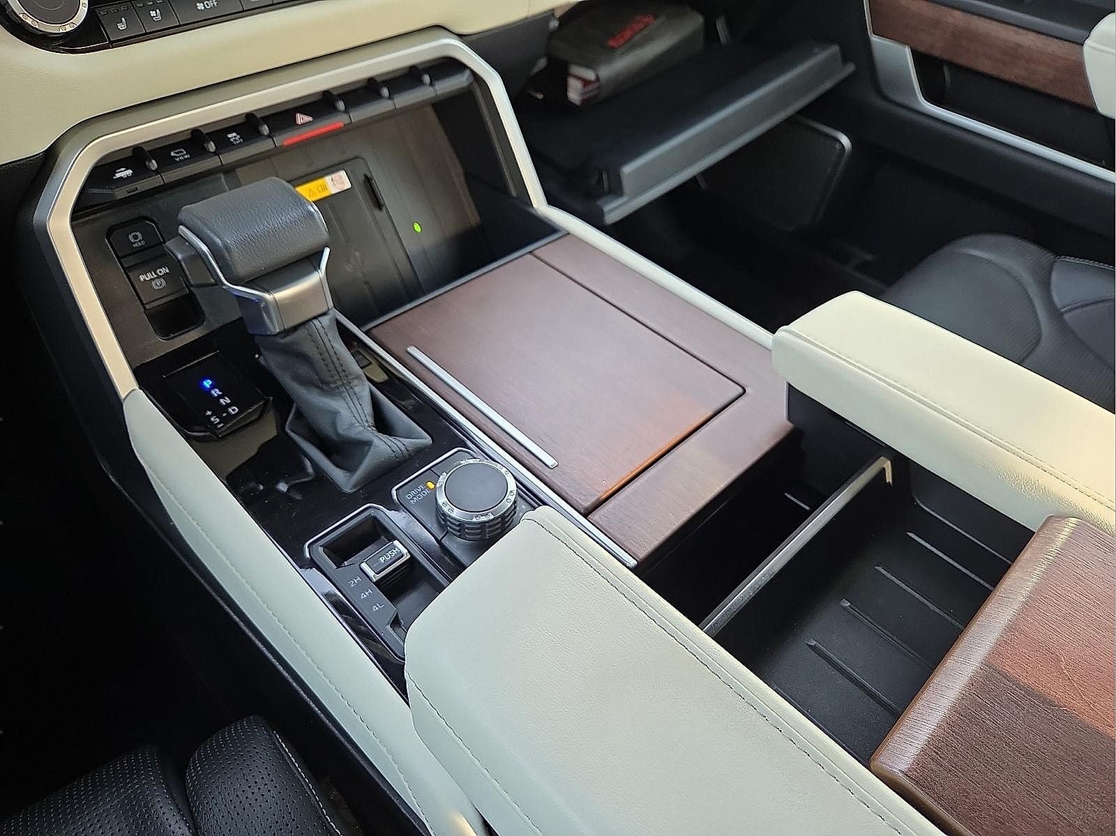 2022 Toyota Tundra Hybrid Capstone