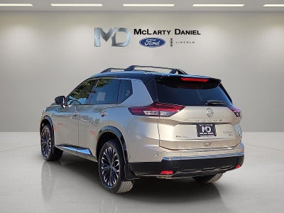 2025 Nissan Rogue Platinum
