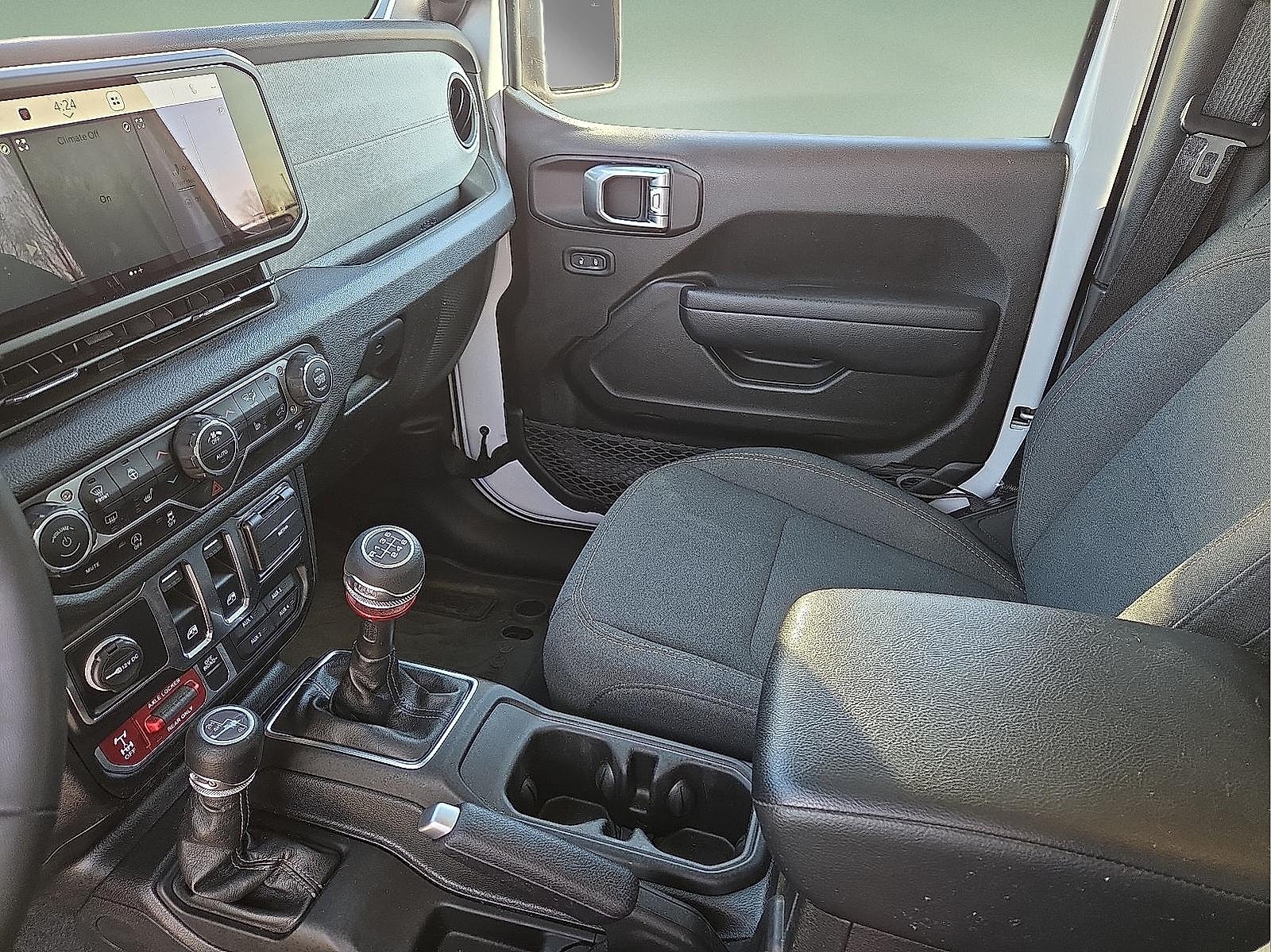 2024 Jeep Wrangler 2-Door Willys 4x4