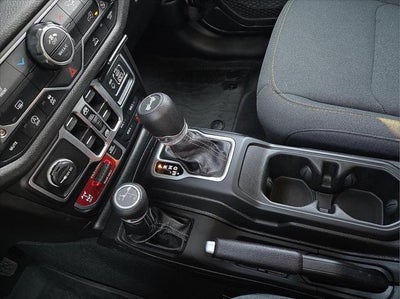 2025 Jeep Wrangler 4-Door Willys 4x4