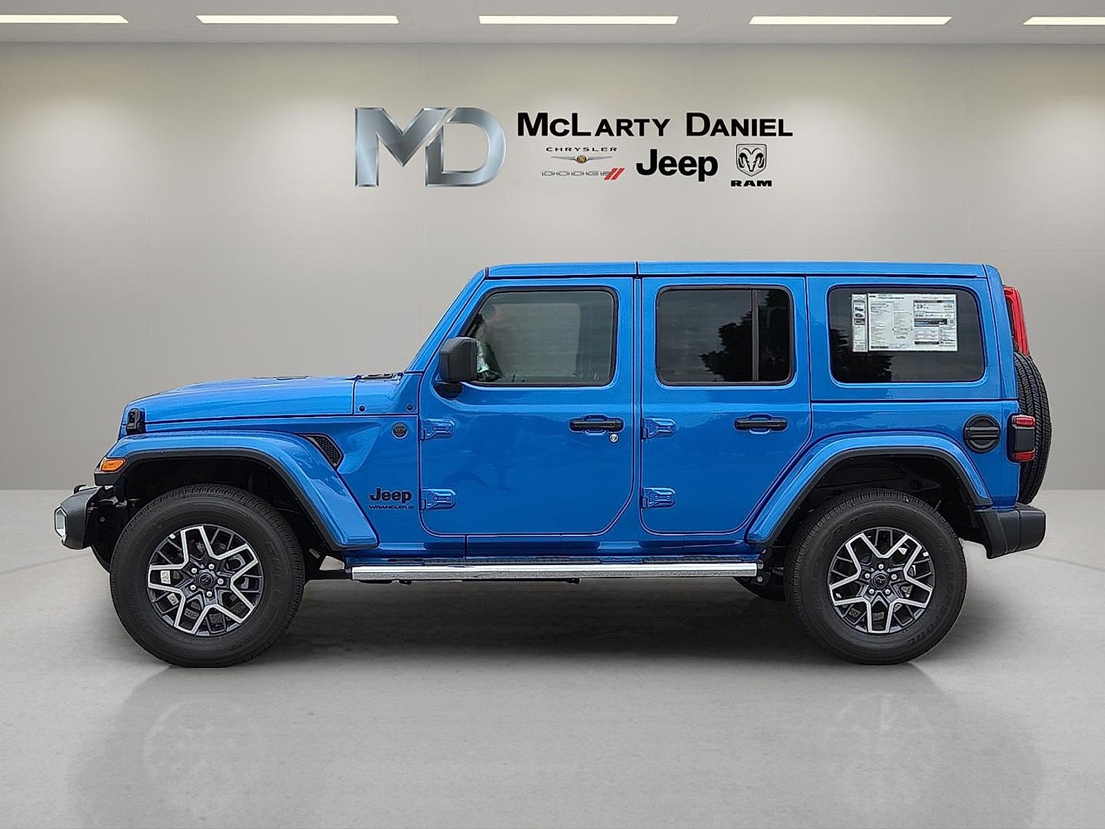 2025 Jeep Wrangler WRANGLER 4-DOOR SAHARA